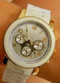 Relógio MK Branco com dourado